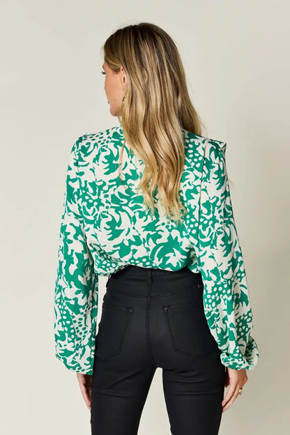 Camisa con mangas abullonadas y ribetes con estampado de tamaño completo de Double Take