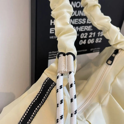 Bolso de mano grande fruncido