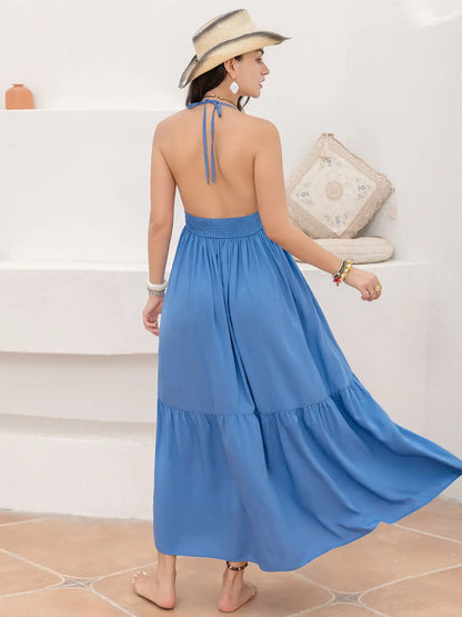 Vestido largo de tirantes con cuello halter y estampado