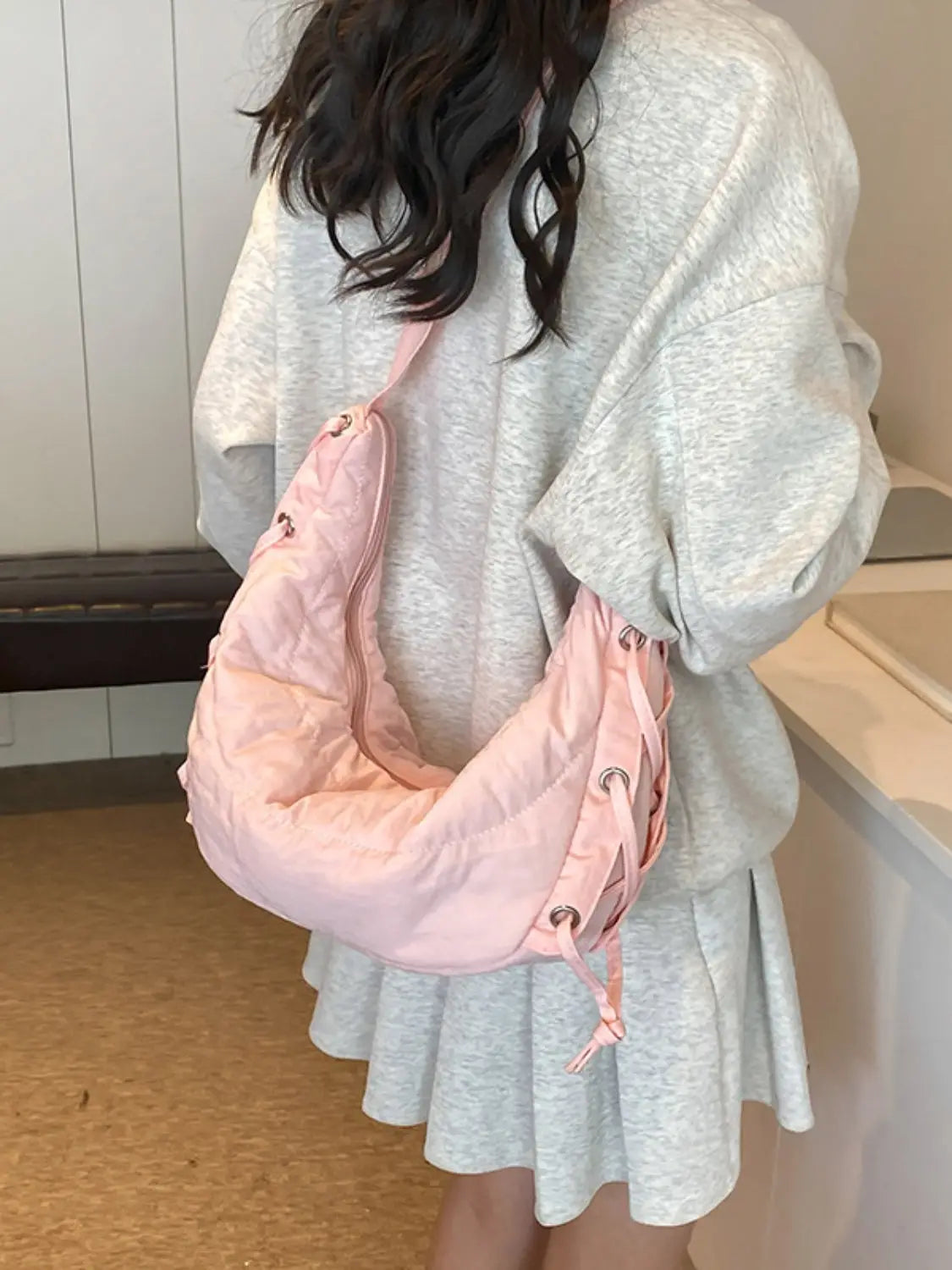 Bolso bandolera de poliéster con cordones