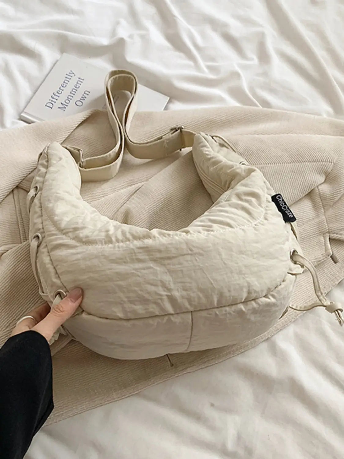 Bolso bandolera de poliéster con cordones