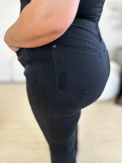 Vaqueros desgastados de talle alto y talla grande de Judy Blue