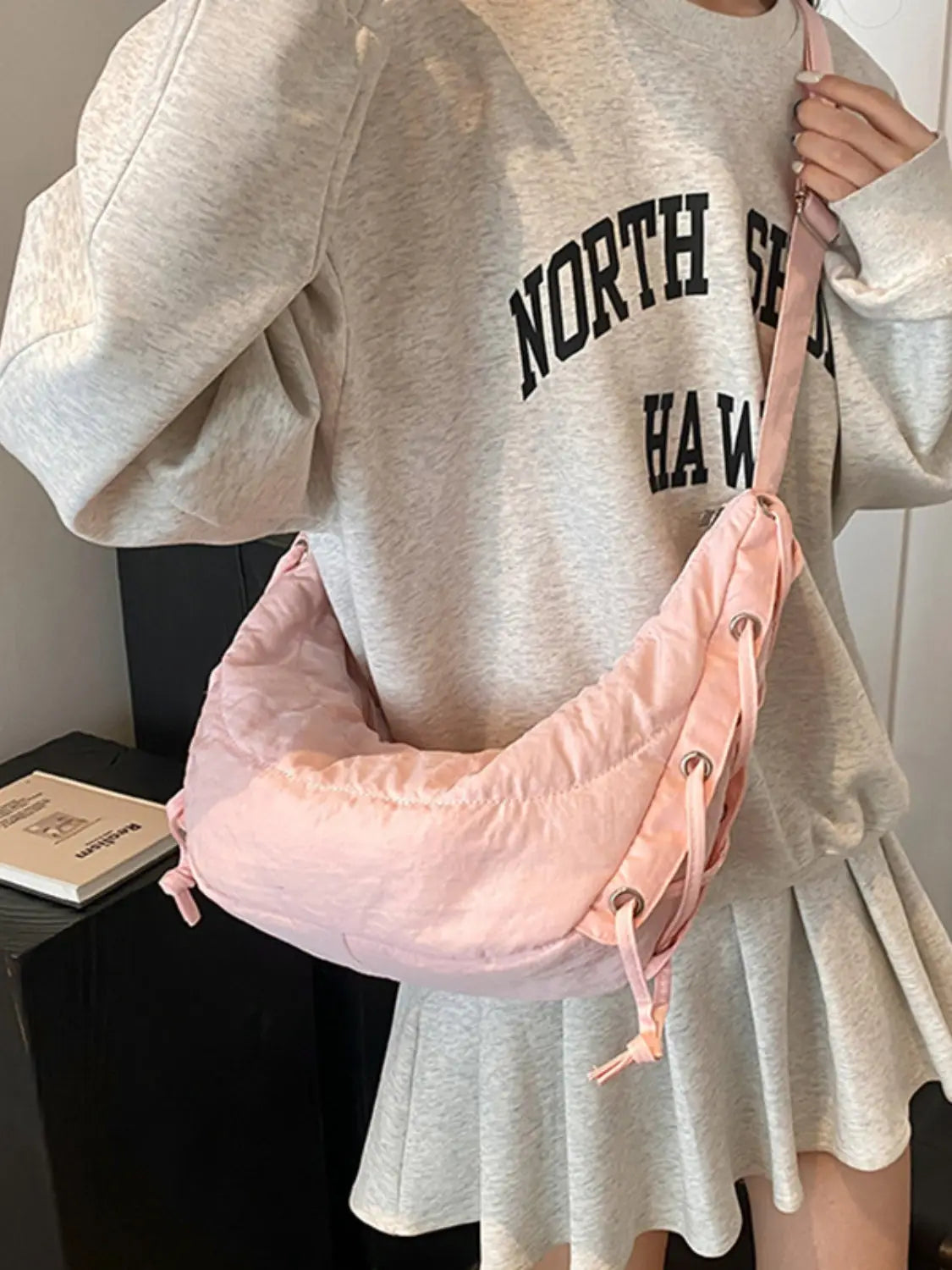 Bolso bandolera de poliéster con cordones